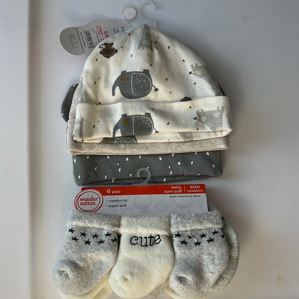 NWT Wonder Nation Newborn Socks & Hats Bundle
